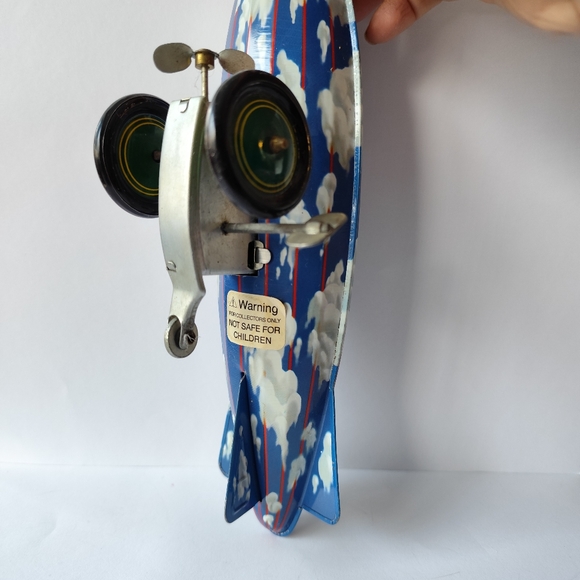 Vintage Schylling Stealth Zeppelin Tin Wind Up Toy - Picture 9 of 11